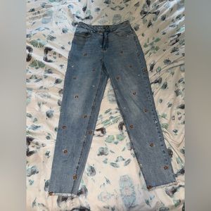 Women’s jeans with butterflies and flowers stitched, high waisted